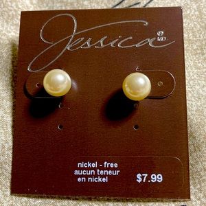 NWT Jessica silver nickel-free stud earrings